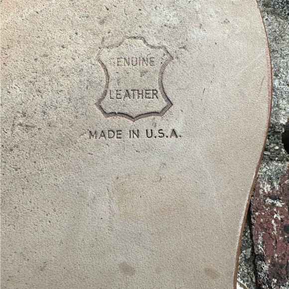 Deloris & Maxine Gold Pompom Sandal - Picture 4 of 4